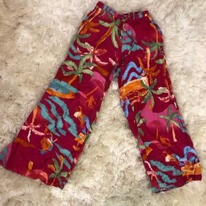 Tropical Floral Capris!